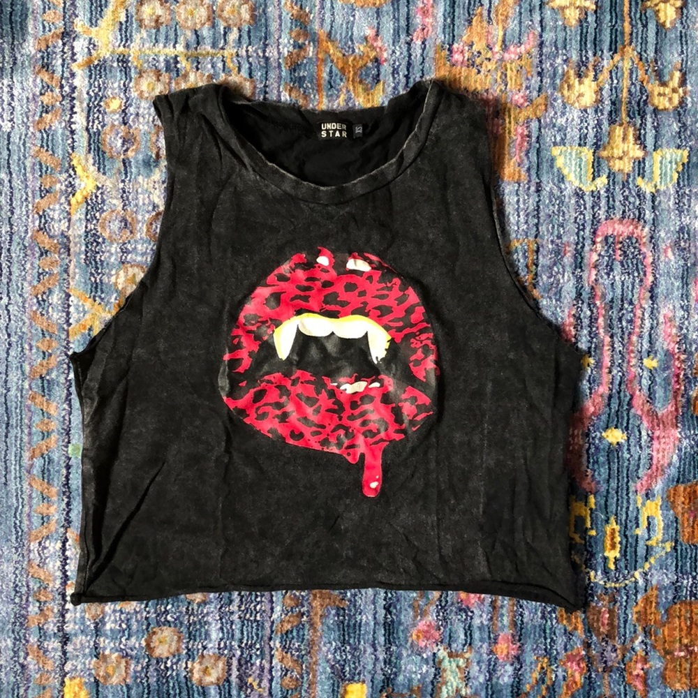 Under Star cropped tank